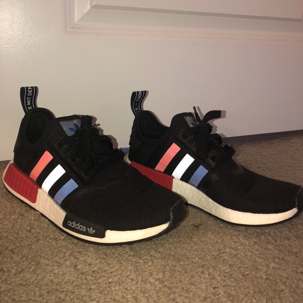ADIDAS NMD R1 TRI-COLOR SHOES